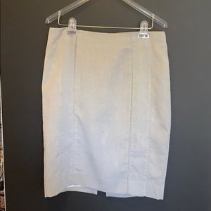 Patterned White House black market shirt